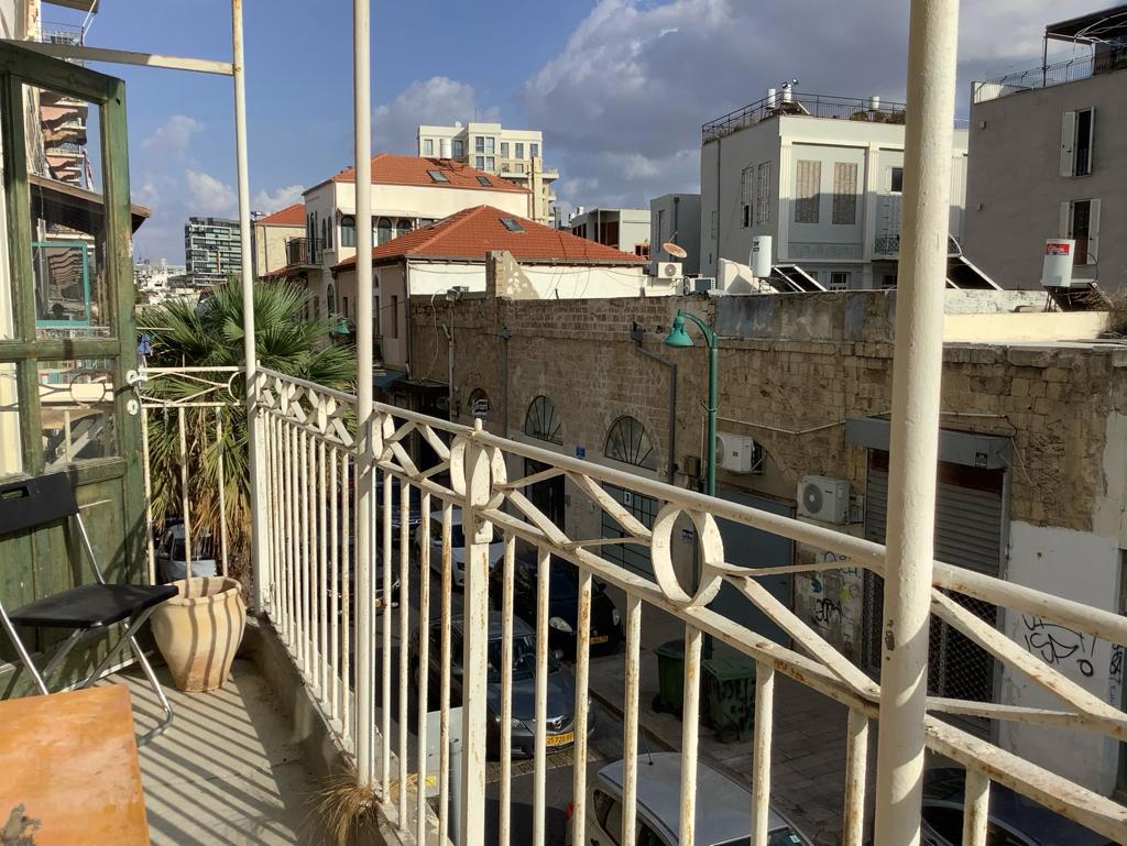 Historic Building on a Historic Street in Yafo (3)